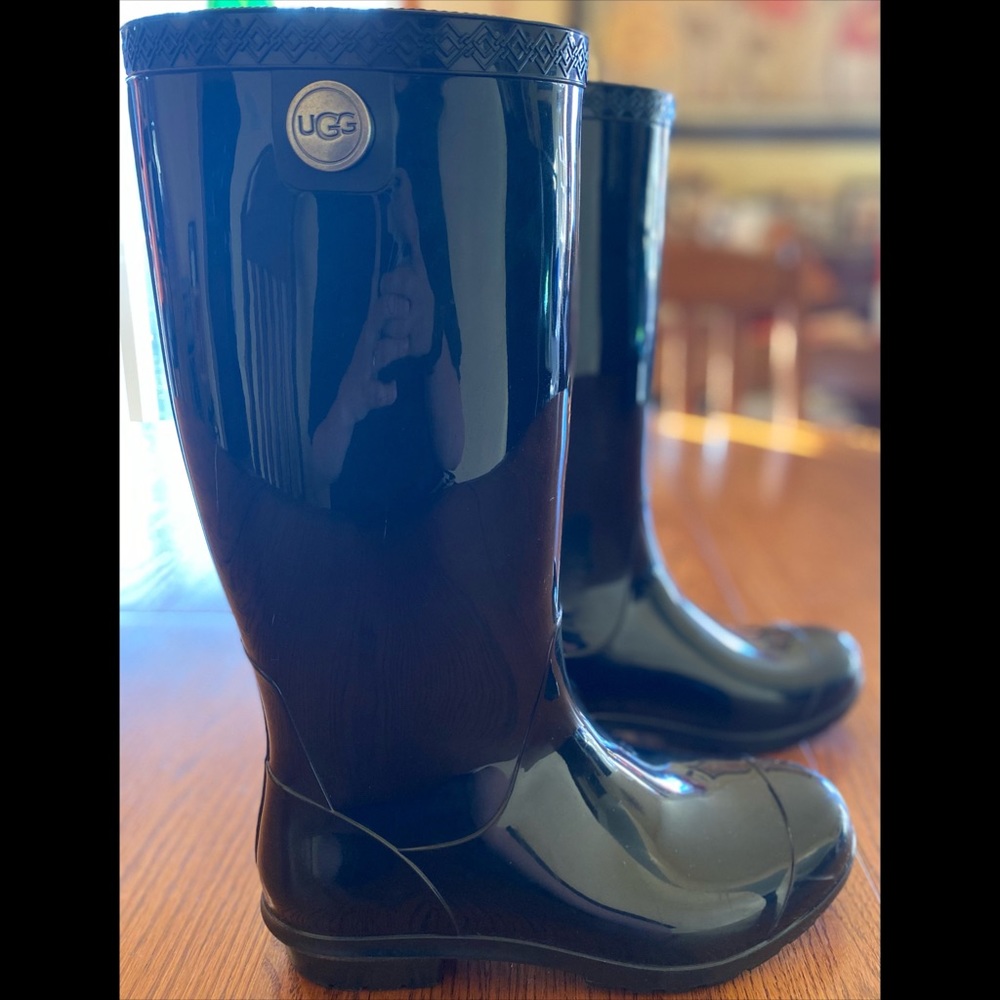 UGG Shaye Rain Boot